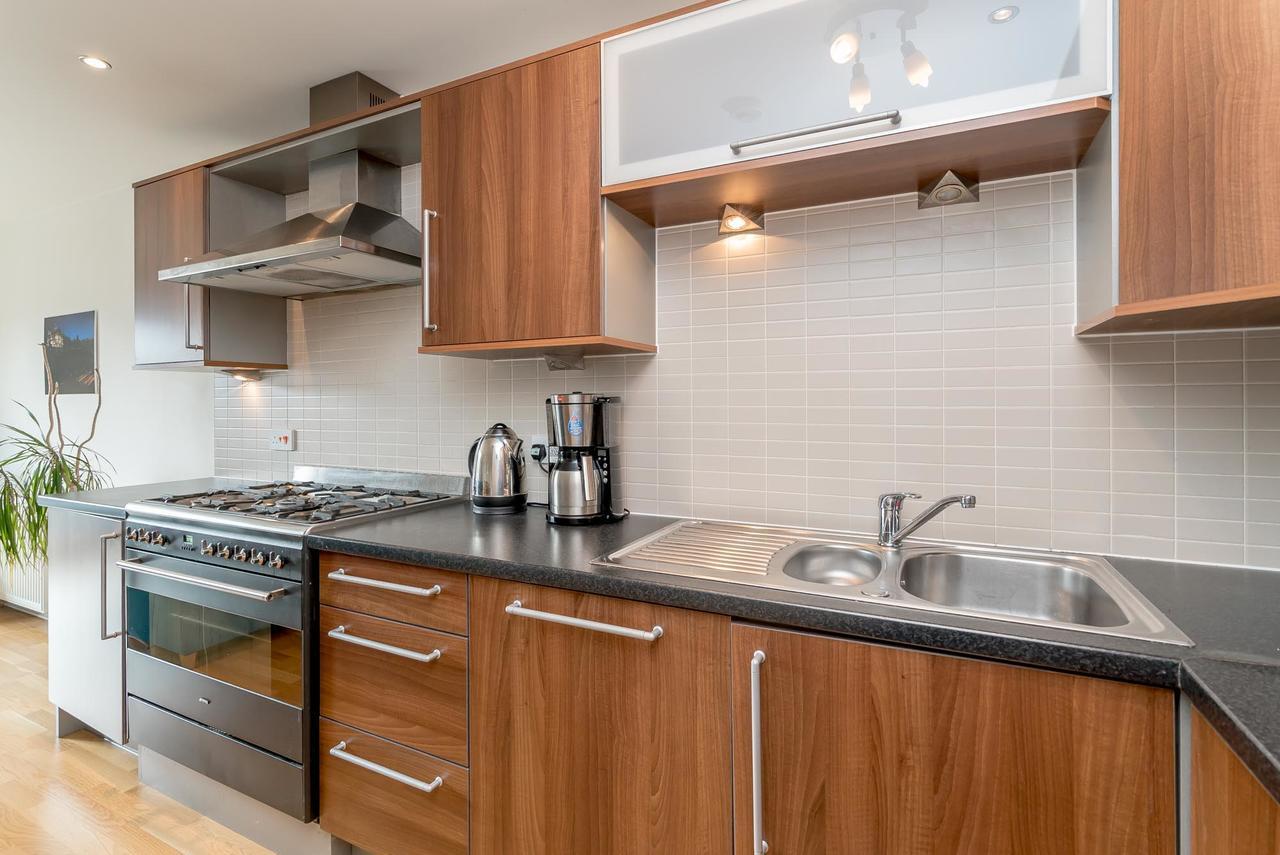 Lochrin Terrace * Edinburgh